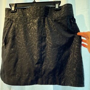 Orvis Women's Embossed flower pattern Black Skort